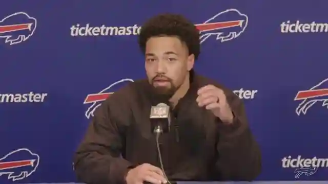 buffalo-bills-player-contract-signing-leadership-and-journey