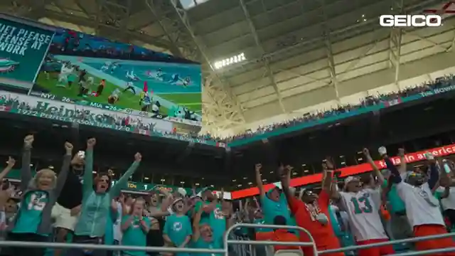 empowering-women-in-miami-dolphins-breaking-barriers-and-achieving-success