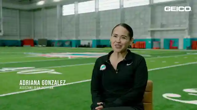 empowering-women-in-miami-dolphins-breaking-barriers-and-achieving-success
